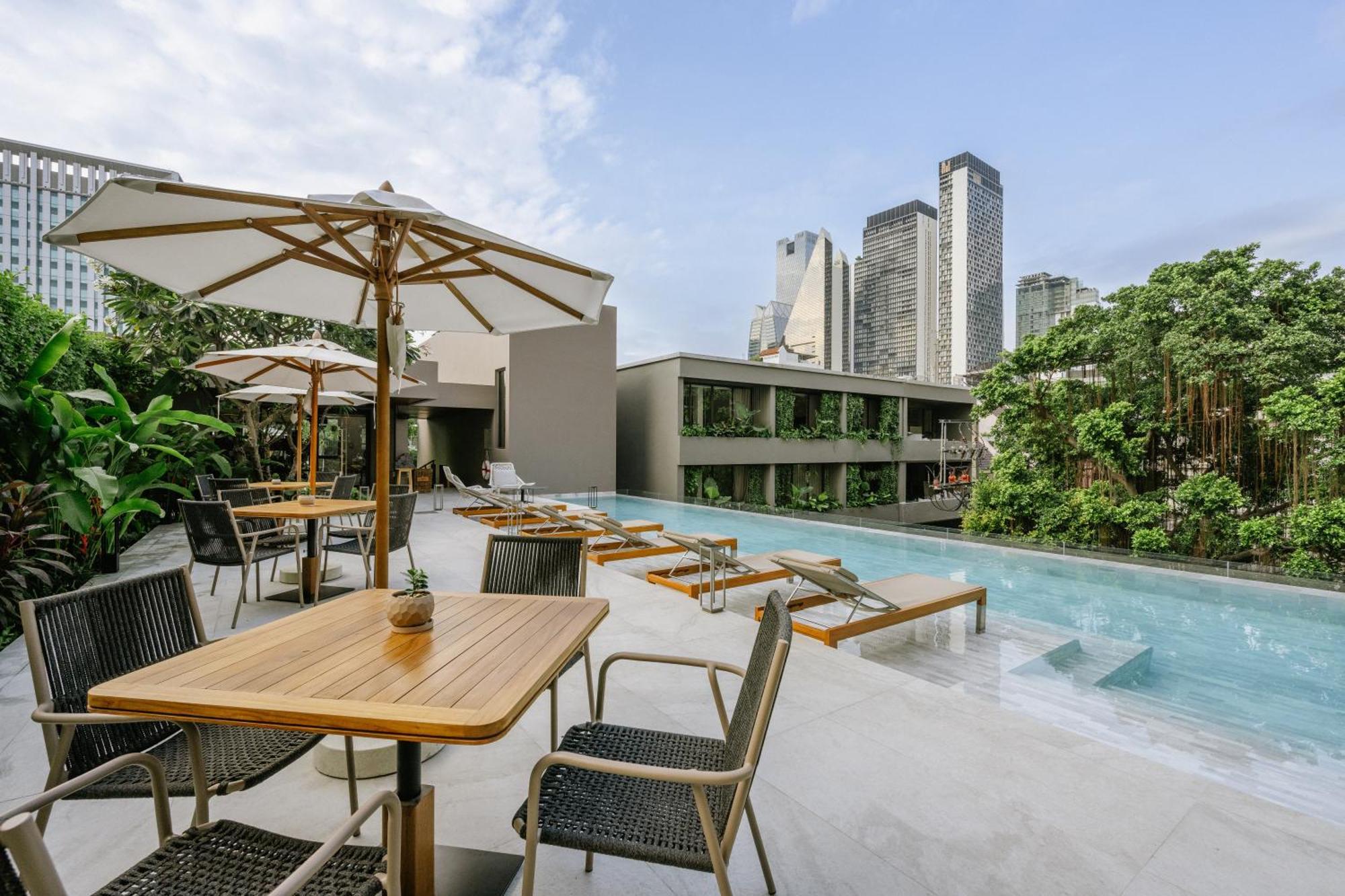 Ad Lib Hotel Bangkok Exteriör bild